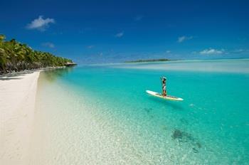 Aitutaki Lagoon Resort - Paddleboarding