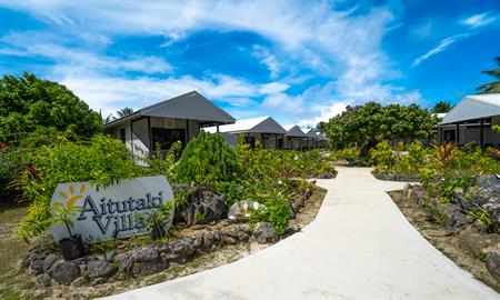 Aitutaki Village - pathway